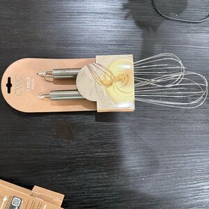 NWT CWC 2-Piece Whisk Set